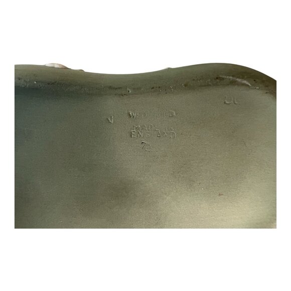 Vintage Wedgwood Jasperware Sage Green Trinket Box Heart Shape 5 inch England - Picture 8 of 13